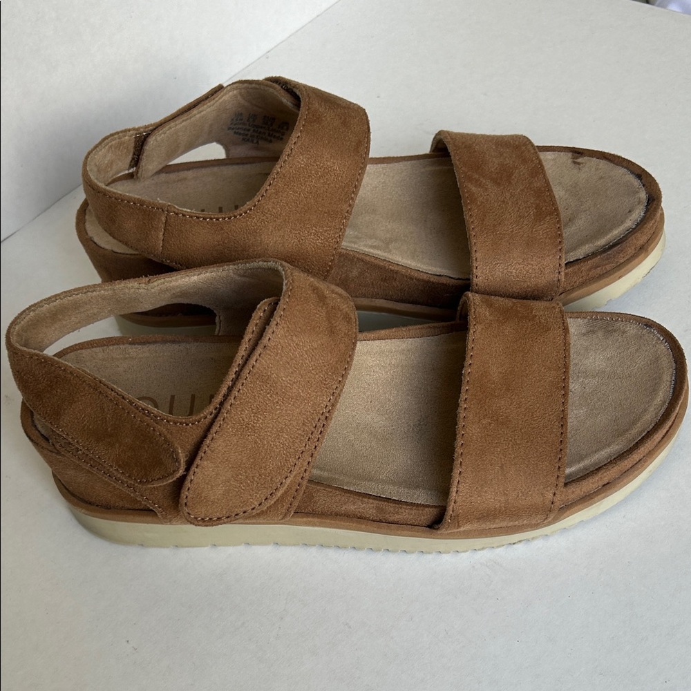 Light Brown Suede SOUL naturalizer Women's Sandals 8.5 M